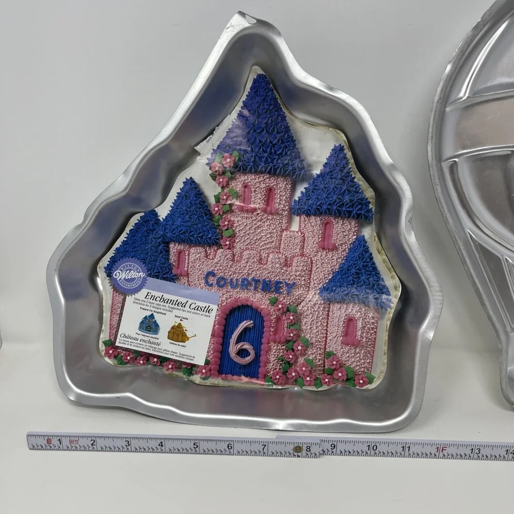 Lot Of 2 Wilton Cake Pans Enchanted Castle And Hot Air Balloon